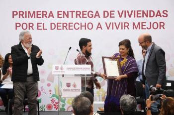 Clara Brugada duplicar&aacute; presupuesto para vivienda en 2025: 10 mil millones de pesos para la CDMX