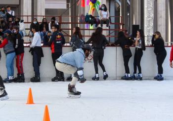 Disfruta la pista de hielo gratis en la CDMX: fechas, horarios y atracciones 2024