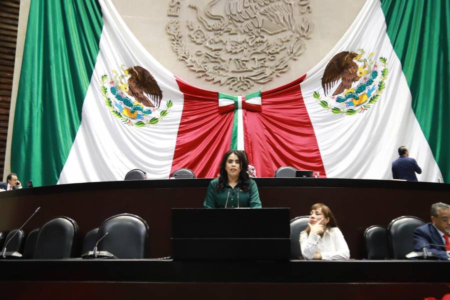 Morena busca frenar despojos en comunidades urbanas