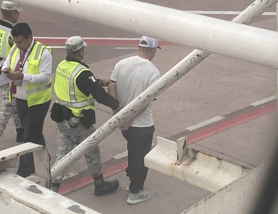 Hombre intenta desviar vuelo de Volaris tras alegar amenaza de muerte