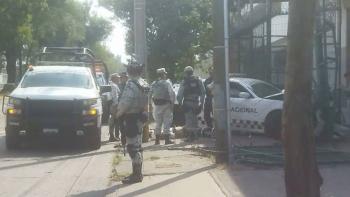 Aparatoso accidente en Guadalajara durante traslado de pasajero que intent&oacute; desviar vuelo de Volaris