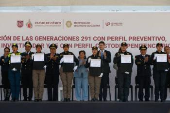 Clara Brugada asegura que la CDMX cuenta con la mejor polic&iacute;a del pa&iacute;s durante graduaci&oacute;n en la UNIPOL