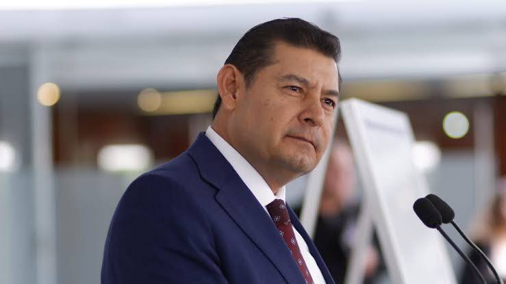 Presenta Alejandro Armenta su declaración patrimonial