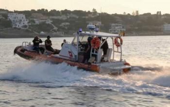 M&aacute;s de 40 desaparecidos tras un naufragio en el Mediterr&aacute;neo, la &uacute;nica sobreviviente fue una ni&ntilde;a de 11 a&ntilde;os