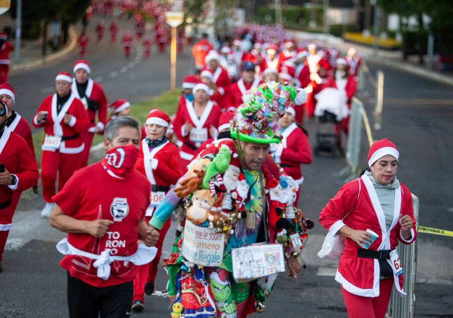 The Santa Run 2024 llena de esp&iacute;ritu navide&ntilde;o el Parque La Mexicana en CDMX