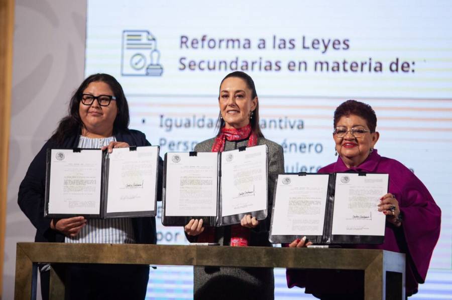 Claudia Sheinbaum firma decretos en pro de la igualdad sustantiva