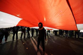 Las protestas obligan a Georgia a encender el &aacute;rbol de Navidad sin ceremonia
