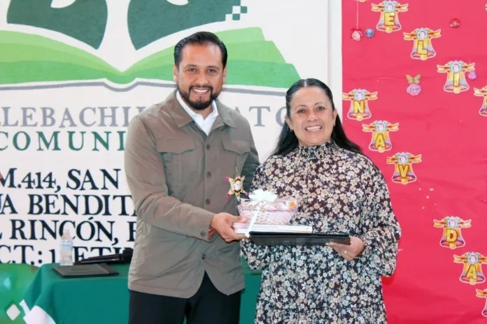 Deportistas inspiran a estudiantes mediante el programa “Camino a la Meta