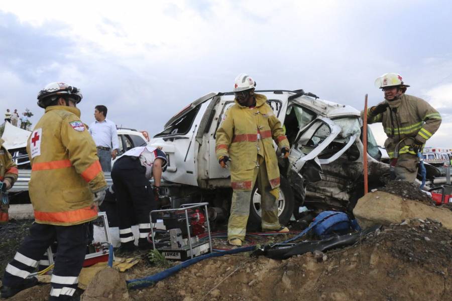Accidente en la autopista Puebla-Tlaxcala deja cinco muertos y cuatro heridos, entre ellos una niña de 8 años