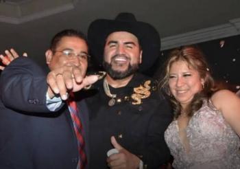 Alcalde de Ecatepec organiza fiesta de XV a&ntilde;os de 2.5 mdp mientras empleados municipales exigen pagos