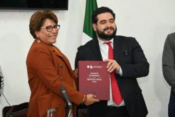 Gobierno de la CDMX entrega Paquete Econ&oacute;mico 2025 al Congreso