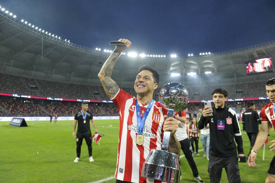 Estudiantes golea 3-0 a V&eacute;lez y gana Trofeo de Campeones de Argentina