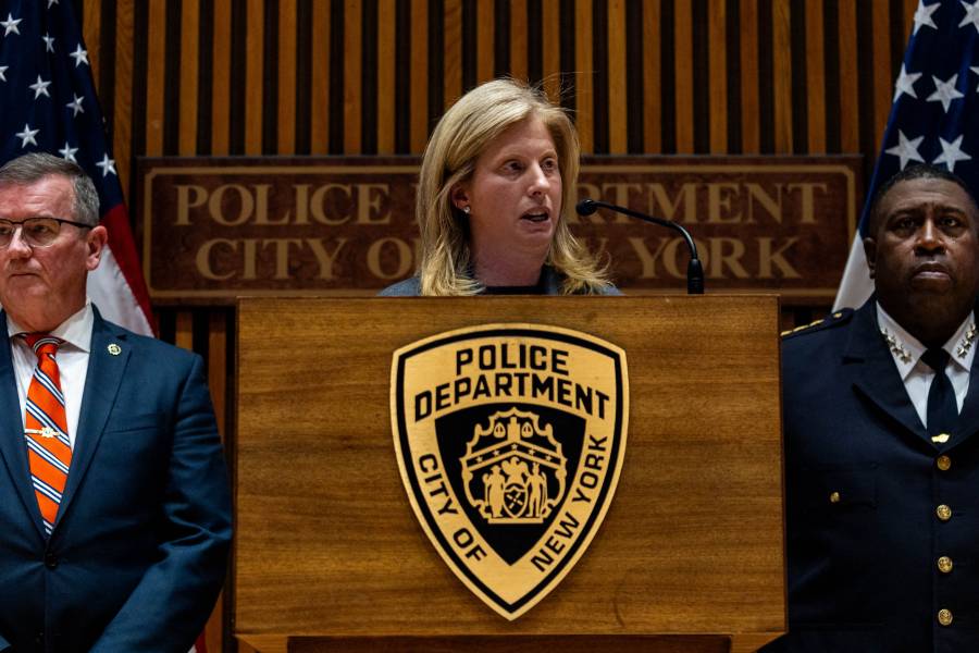 Arrestan a sospechoso de prender fuego a una mujer en el metro de Nueva York