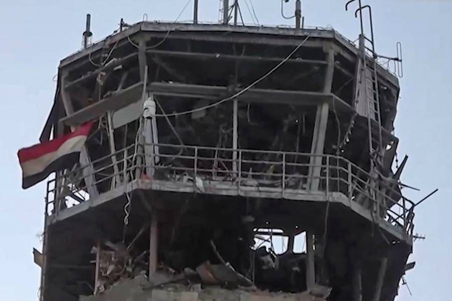 Israel bombardea aeropuerto y 