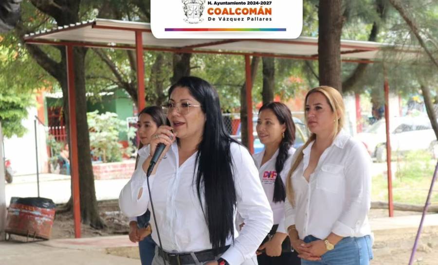 FGR investiga a alcaldesa de Coalcomán por homenaje al líder del CJNG
