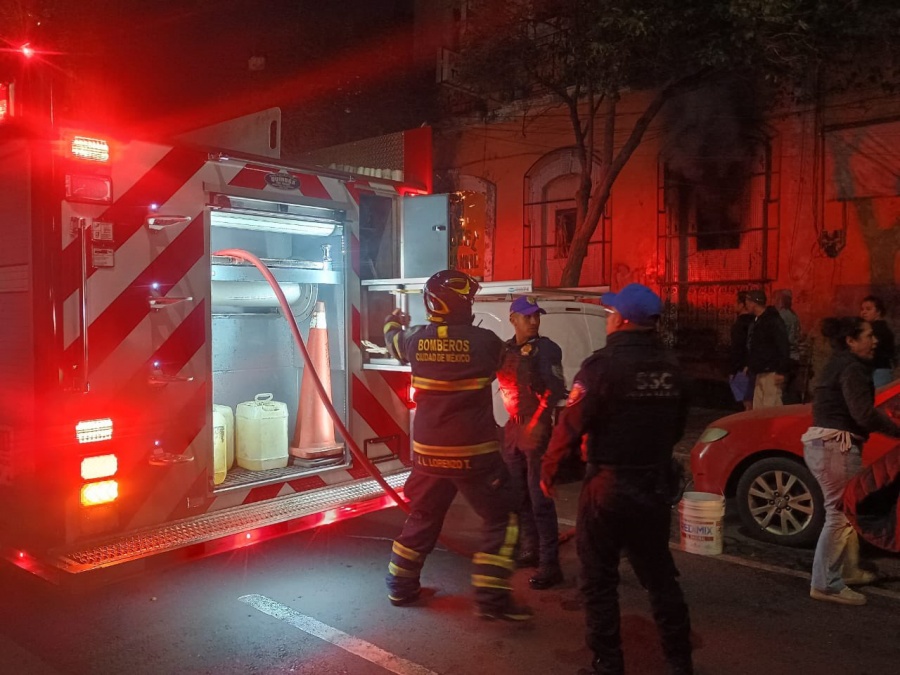 Incendio en la colonia Guerrero deja 4 personas fallecidas