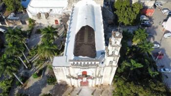 Se desploma el techo de la Iglesia de San Luis Obispo