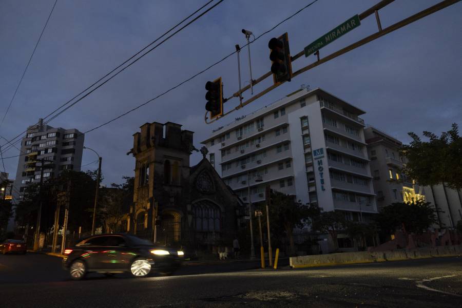 Puerto Rico sufre apagón masivo a pocas horas de la Nochevieja