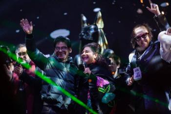 Multitudinaria fiesta de A&ntilde;o Nuevo en el &Aacute;ngel de la Independencia con PolyMarchs: 200 mil personas celebran con m&uacute;sica electr&oacute;nica