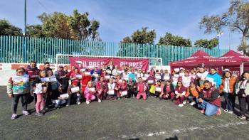 PILARES premia a participantes de las Caminatas por la Salud en Iztapalapa