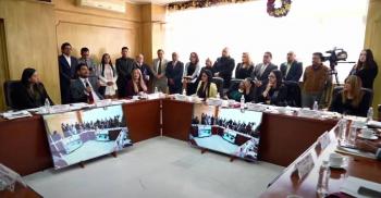 Reinicia Cerqueda gobierno de Neza; hace cambios en su gabinete