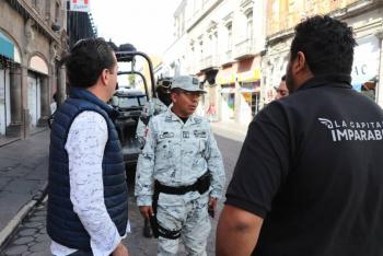 La GN, SEDENA, Estado y Ayuntamiento liberan 5 de Mayo de ambulantaje