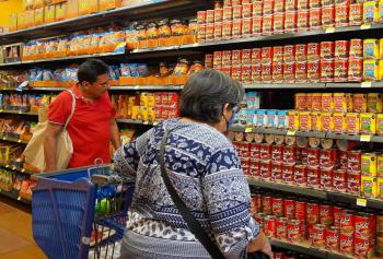 Cae confianza del consumidor en M&eacute;xico a su nivel m&aacute;s bajo en cinco meses