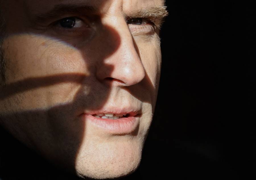 Macron dice a líderes opositores que la 