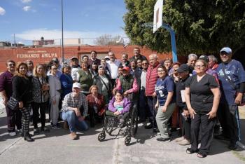 Supervisa Pepe Chedraui mantenimiento de &aacute;reas verdes de la colonia Las Hadas