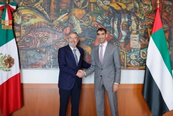 Canciller De la Fuente se re&uacute;ne con ministro de Emiratos &Aacute;rabes