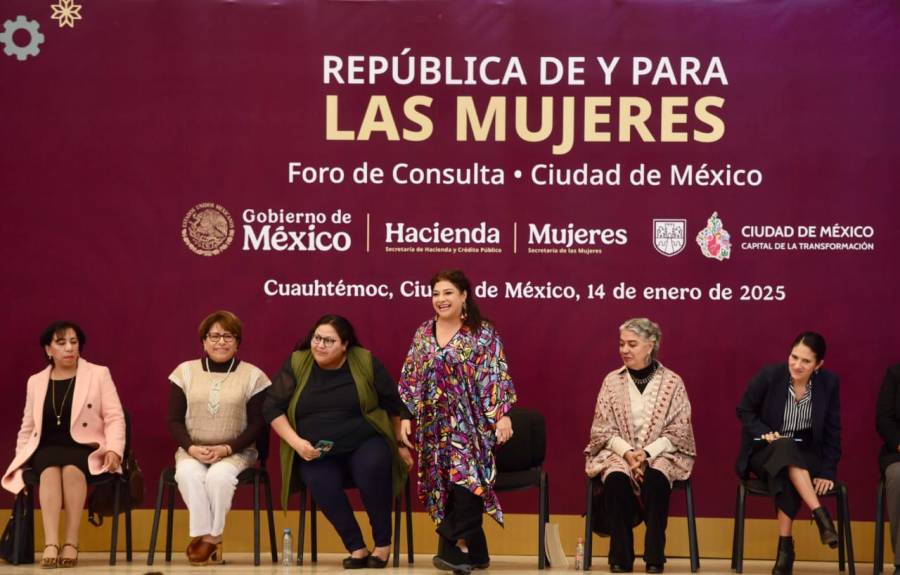 Clara Brugada impulsa los derechos de las mujeres en el Foro “República de y para Mujeres”