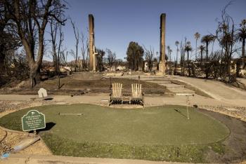 Los &Aacute;ngeles, devastado por el fuego, espera que bajen los vientos