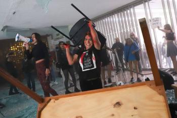 Colectivos trans vandalizan sede del Poder Judicial en la CDMX en protesta por transfeminicidios