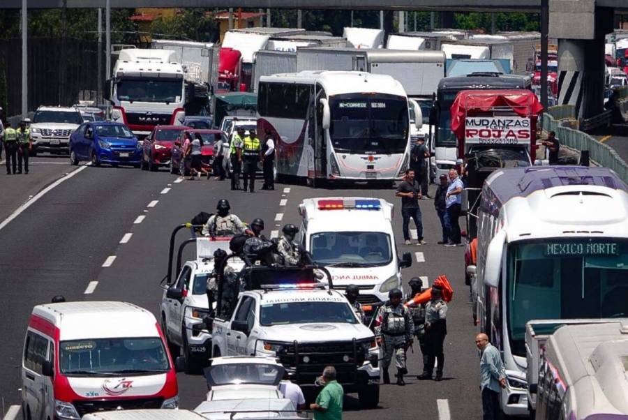 Transportistas cambian bloqueos por marcha al Zócalo para exigir seguridad y justicia