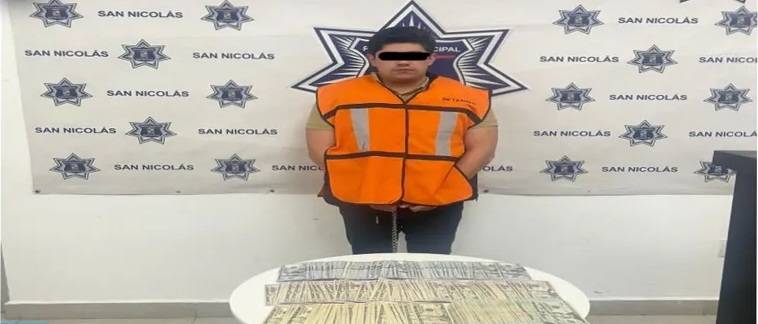 Detienen a hombre con 27 mil dólares tras alterar el orden público en Nuevo León
