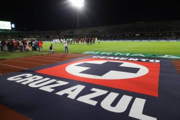Cruz Azul cae ante Bravos de Ju&aacute;rez y evidencia necesidad de ajustes t&aacute;cticos