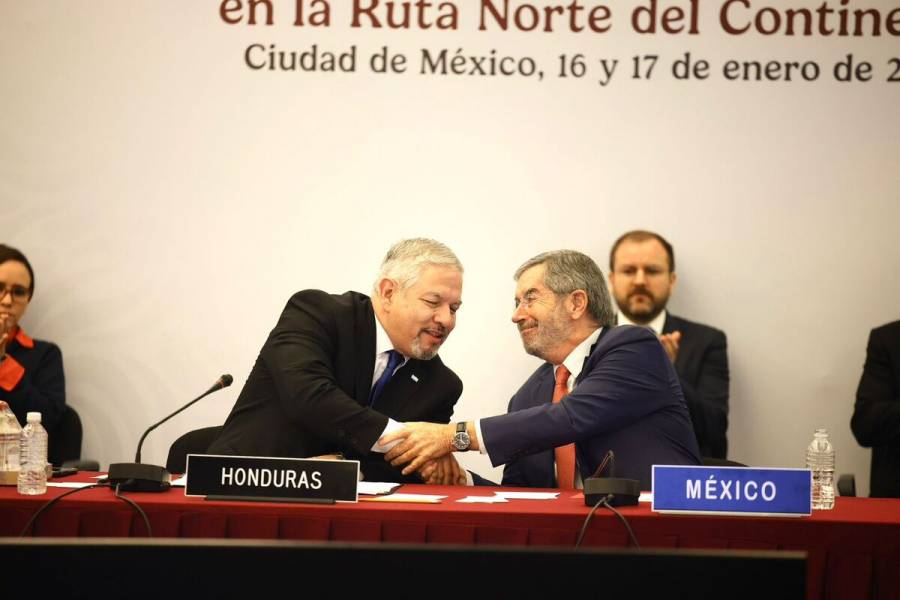 México convoca a gobiernos de la región a trabajar unidos frente al fenómeno migratorio
