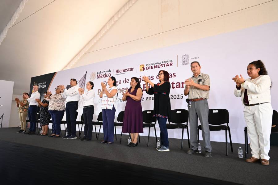 Previo a inicio de gobierno de Trump, Sheinbaum resalta trabajo de migrantes