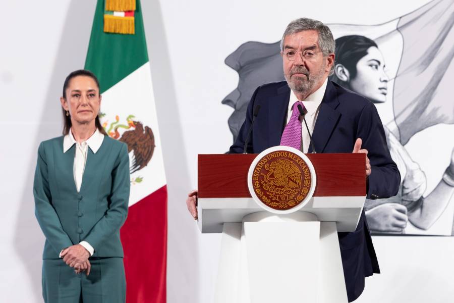 “No están solos y no van a estar solos”, dice Juan Ramón de la Fuente a mexicanos en EU