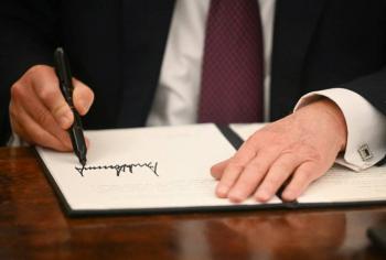 Trump limita ciudadan&iacute;a por nacimiento en EEUU con nueva orden ejecutiva