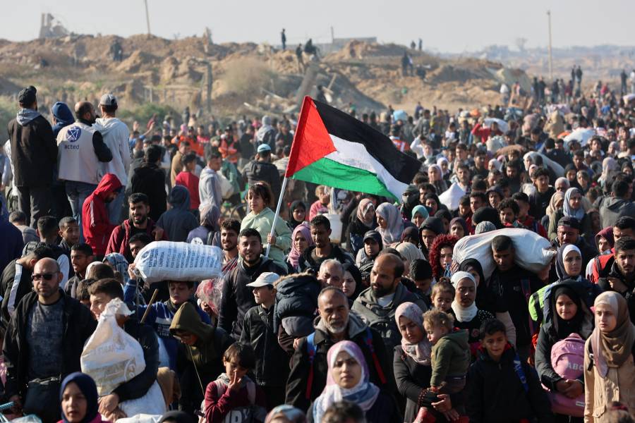 Decenas de miles palestinos regresan al norte de Gaza tras acuerdo entre Israel y Hamás