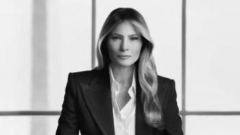 La Casa Blanca presenta el retrato oficial de Melania Trump, marcado por elegancia y contraste