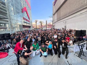 Led Zeppelin, box y cine hacen brillar el Centro Cultural Futurama de la GAM