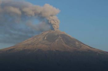 Popocat&eacute;petl registra actividad moderada: ca&iacute;da de ceniza en Puebla, Tlaxcala y Veracruz
