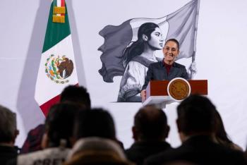 Presidenta resalta oferta laboral de 50 mil plazas para repatriados; rechaza redadas contra ellos