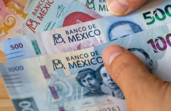 Econom&iacute;a mexicana se contrae en cuarto trimestre de 2024