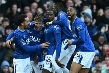 Inglaterra: Con doblete de Salah, el Liverpool se adelanta en el marcador