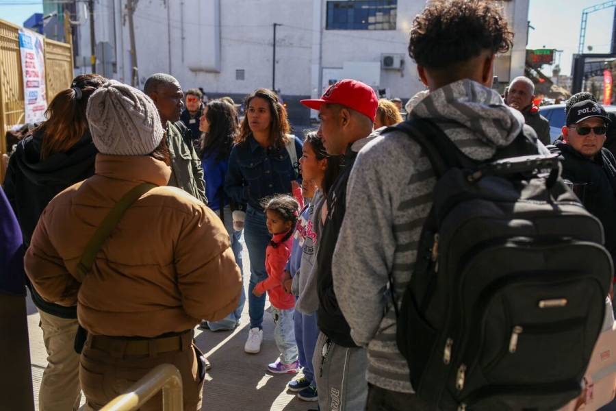 Llama Senado cesar deportaciones y políticas que criminalizan la migración
