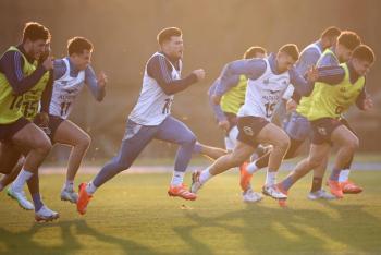 Inglaterra considera utilizar al d&uacute;o Smith en la zaga en el choque de las Seis Naciones