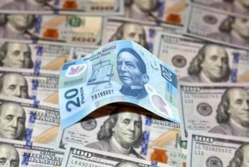 Ligero respiro del peso, tras pausa en aplicaci&oacute;n de aranceles del 25%